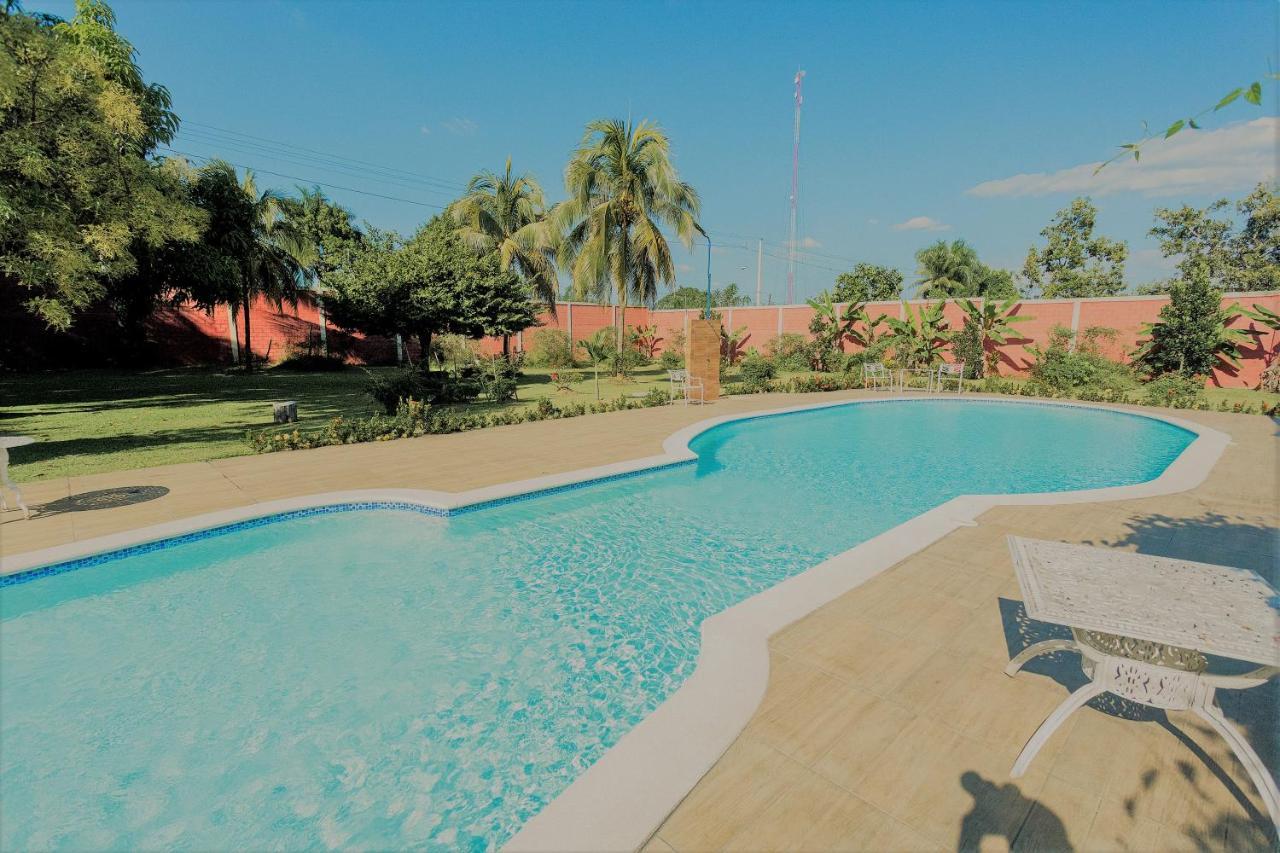 Bonao Rancho Guacamayos Hotel & Restaurantes المظهر الخارجي الصورة