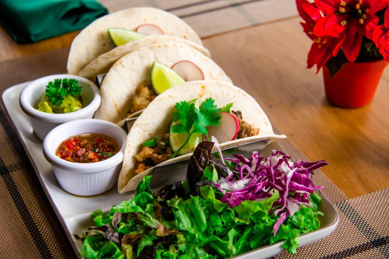 Bonao Rancho Guacamayos Hotel & Restaurantes المظهر الخارجي الصورة