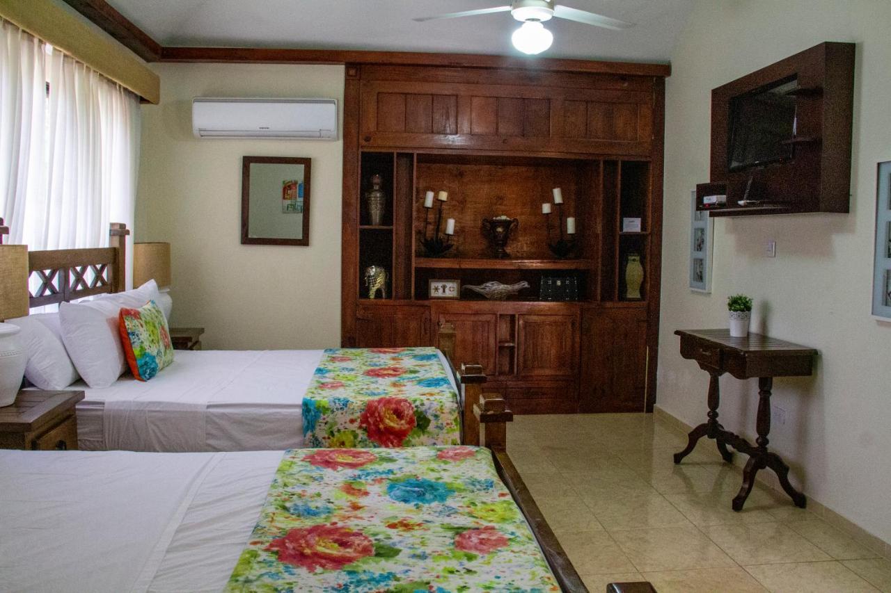 Bonao Rancho Guacamayos Hotel & Restaurantes المظهر الخارجي الصورة