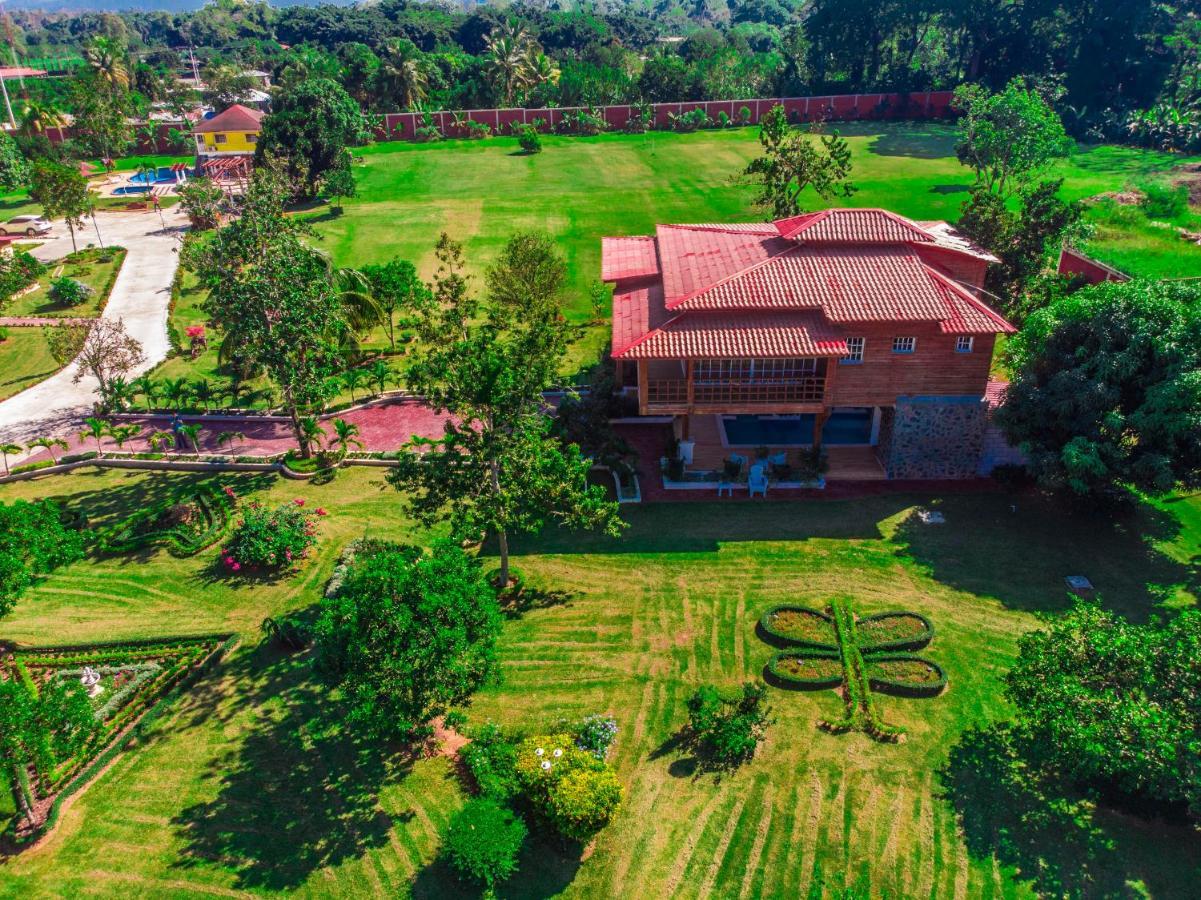 Bonao Rancho Guacamayos Hotel & Restaurantes المظهر الخارجي الصورة