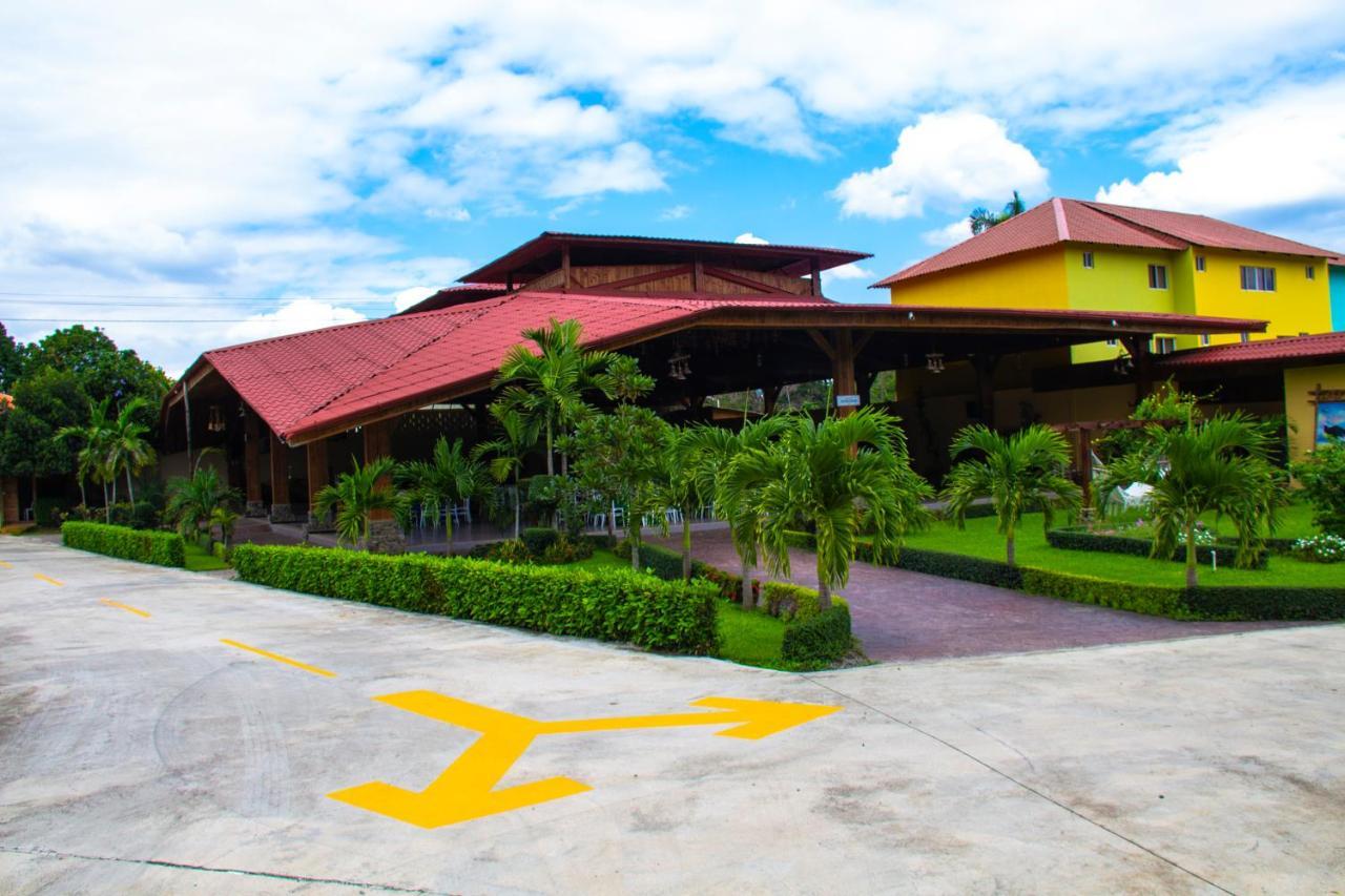 Bonao Rancho Guacamayos Hotel & Restaurantes المظهر الخارجي الصورة