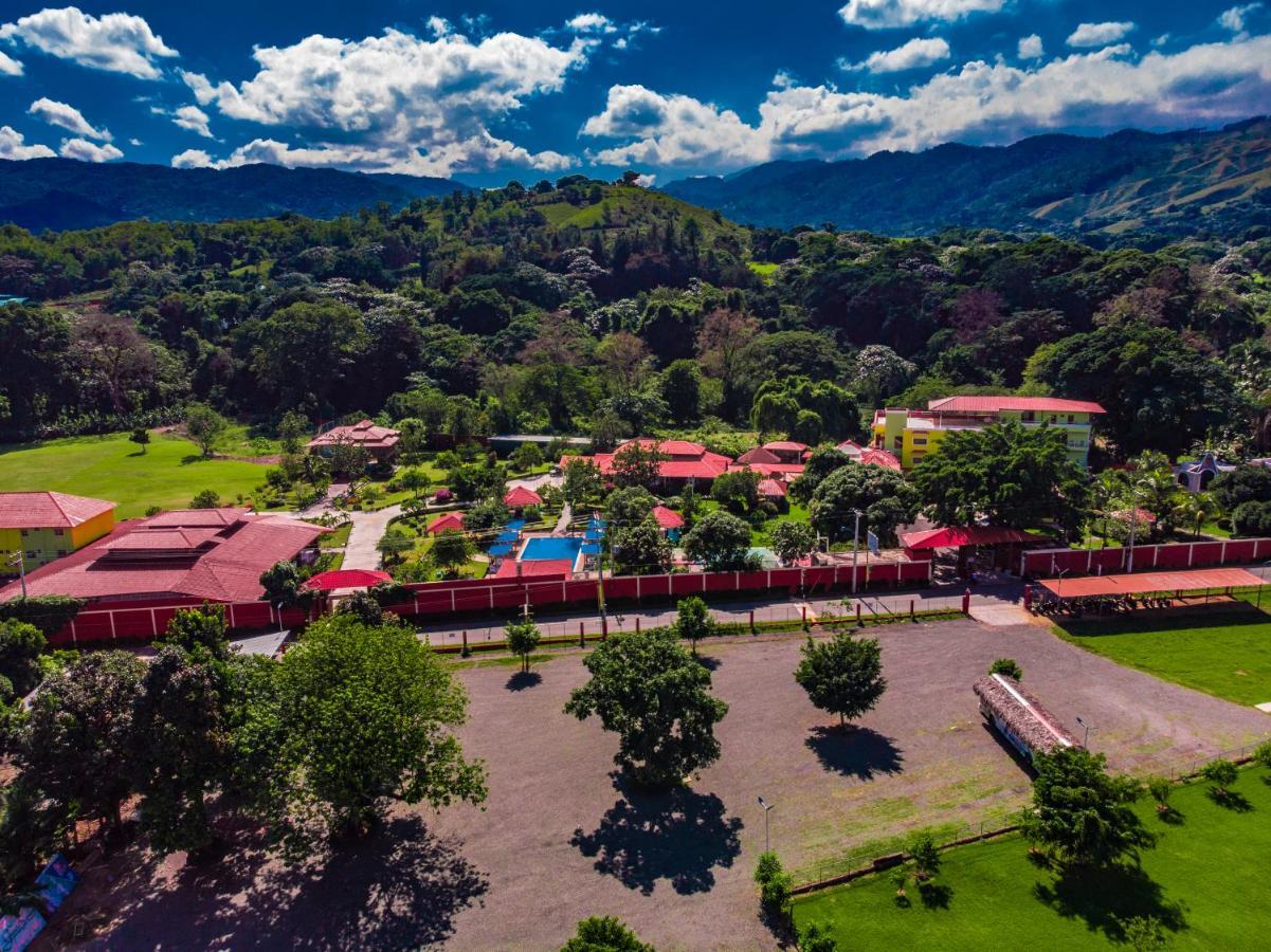 Bonao Rancho Guacamayos Hotel & Restaurantes المظهر الخارجي الصورة